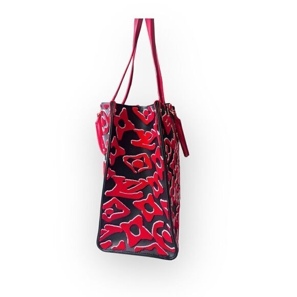 Louis Vuitton Tufted Monogram On The Go GM Limited Edition Tote - Picture 4 of 11